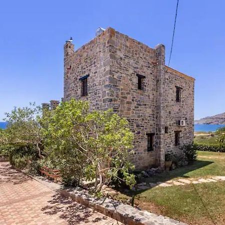 Traditional Stone House By The Sea... Kapetanianá Esterno foto